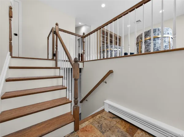 $1,249,000 | 15 Victoria Drive, Airmont, NY 10901