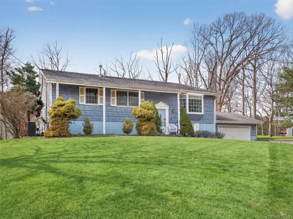 $1,249,000 | 15 Victoria Drive, Airmont, NY 10901