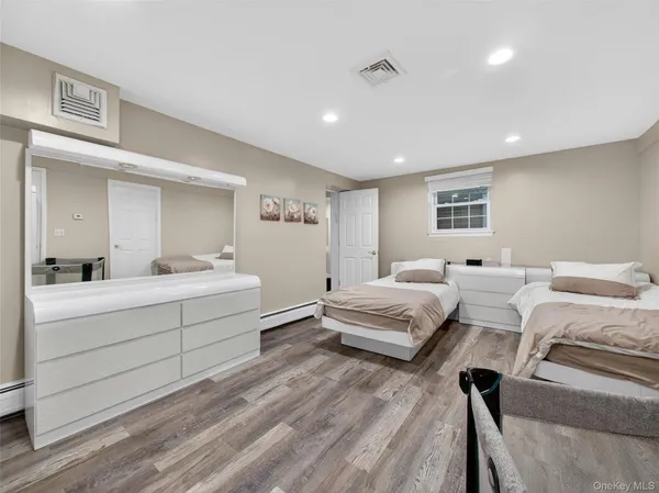 $1,249,000 | 15 Victoria Drive, Airmont, NY 10901