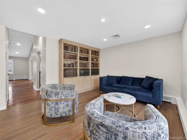 $1,249,000 | 15 Victoria Drive, Airmont, NY 10901