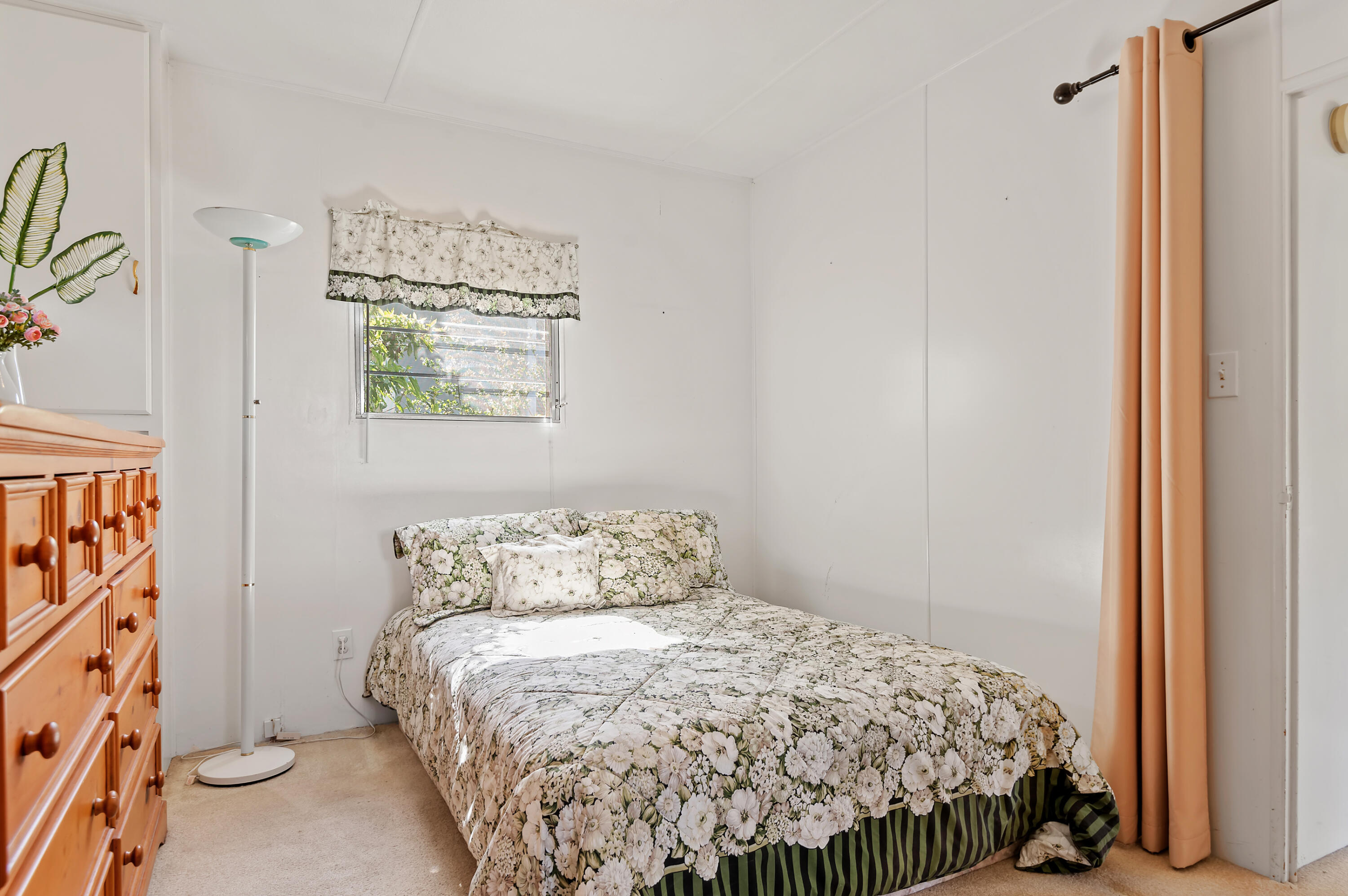 333 Old Mill Road, Unit 96 Santa Barbara, CA 93110 - Photo 12 of 15 17 - Bedroom 1