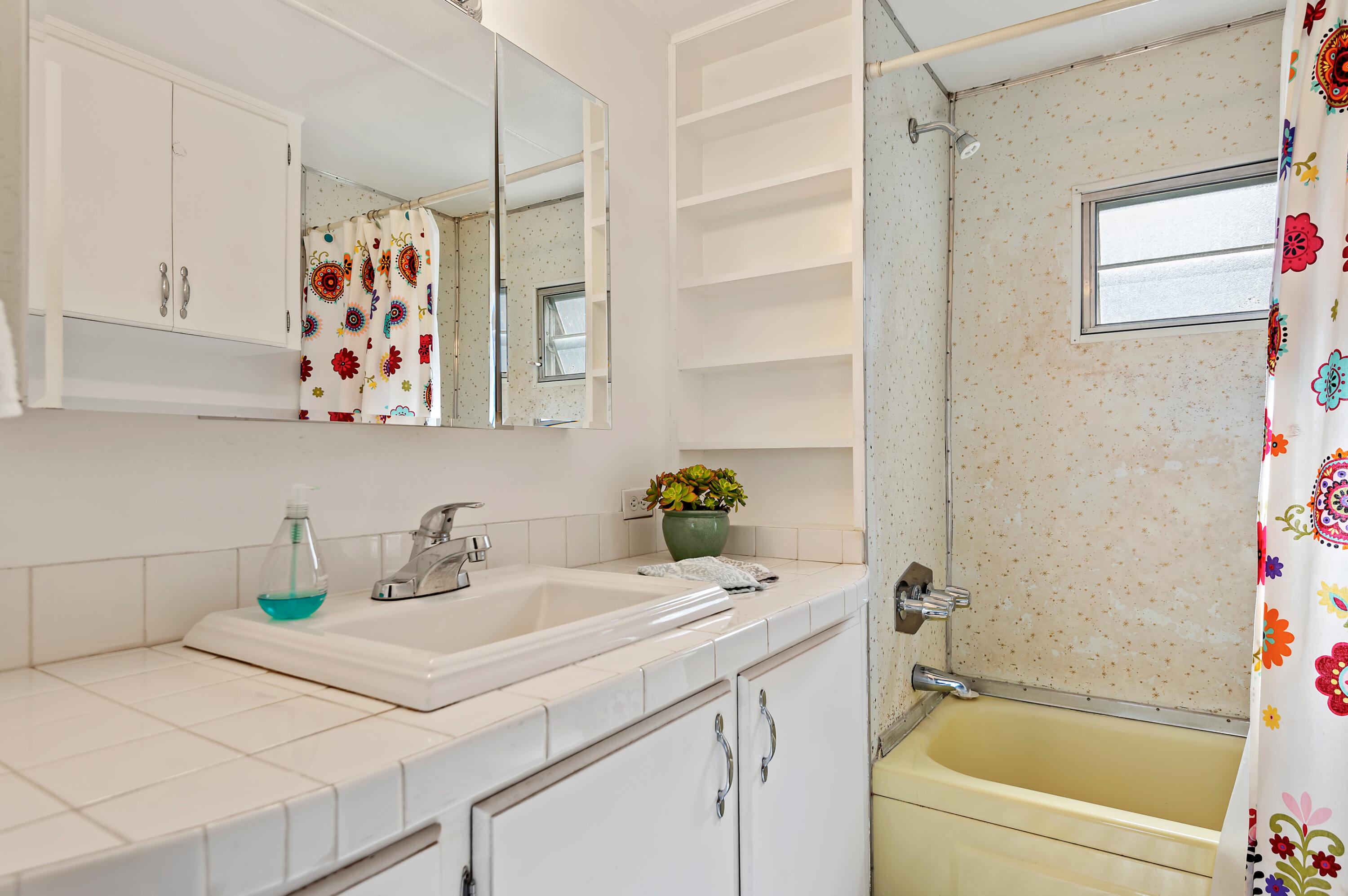 333 Old Mill Road, Unit 96 Santa Barbara, CA 93110 - Photo 14 of 15 19 - Bathroom