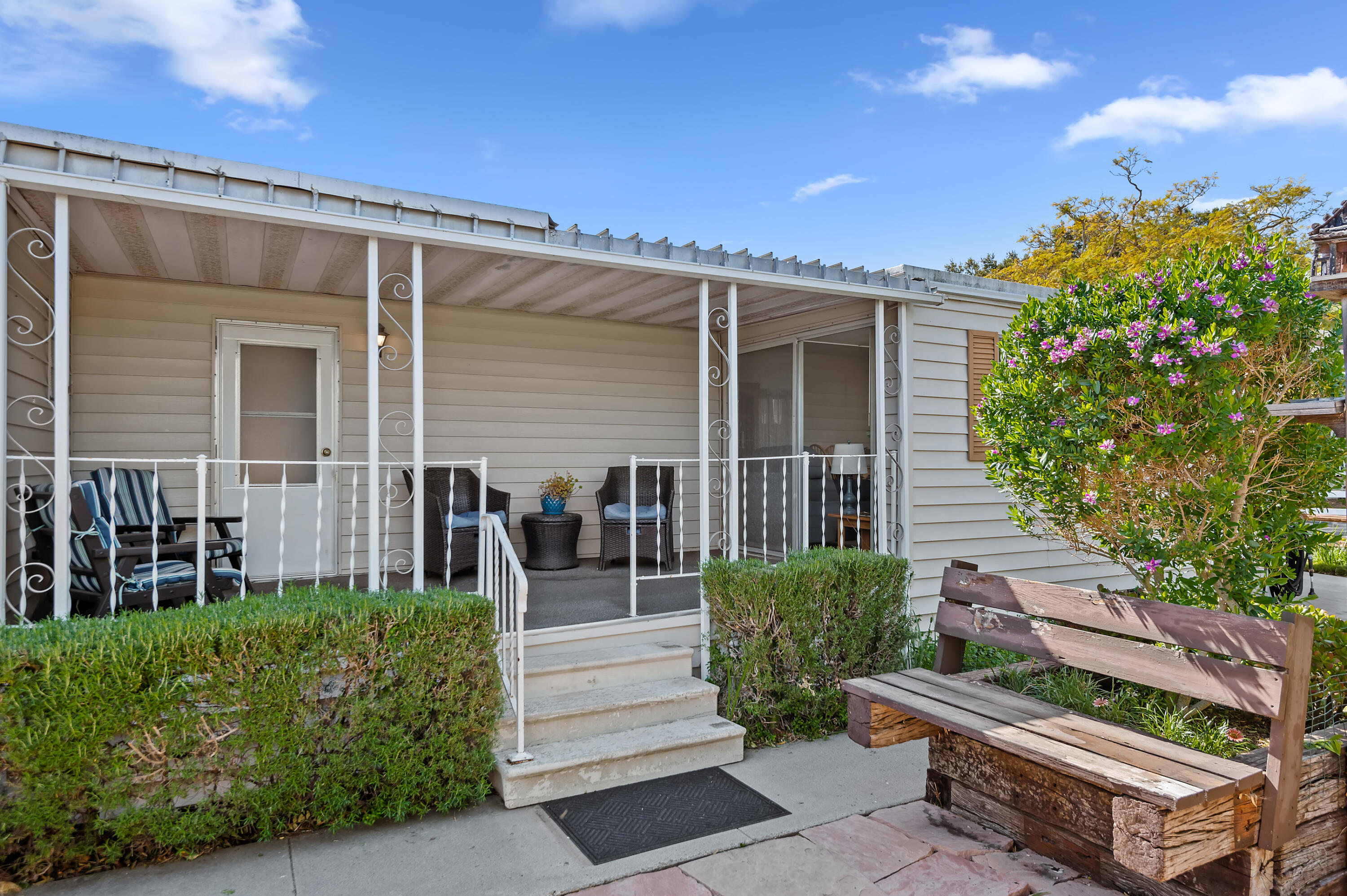 333 Old Mill Road, Unit 96 Santa Barbara, CA 93110 - Photo 9 of 15 13 - Porch
