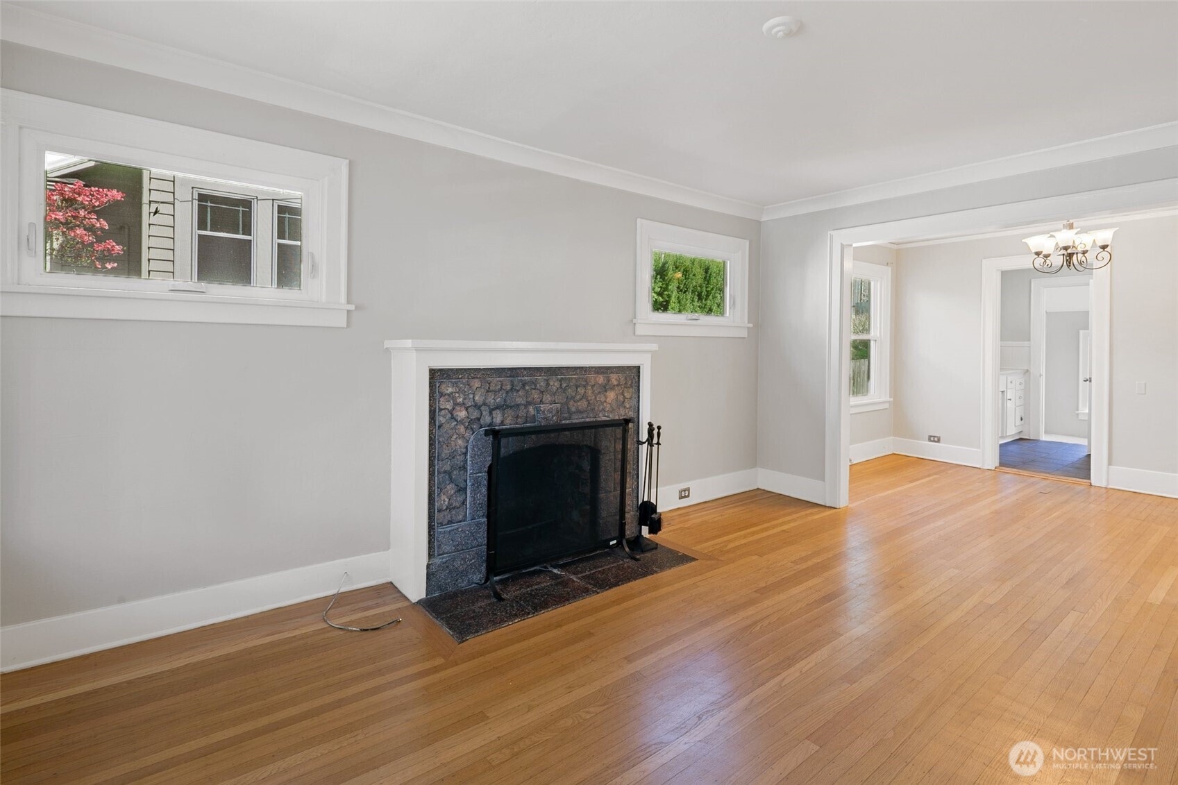 5718 25th Avenue Northeast Seattle, WA 98105 - Photo 12 of 40