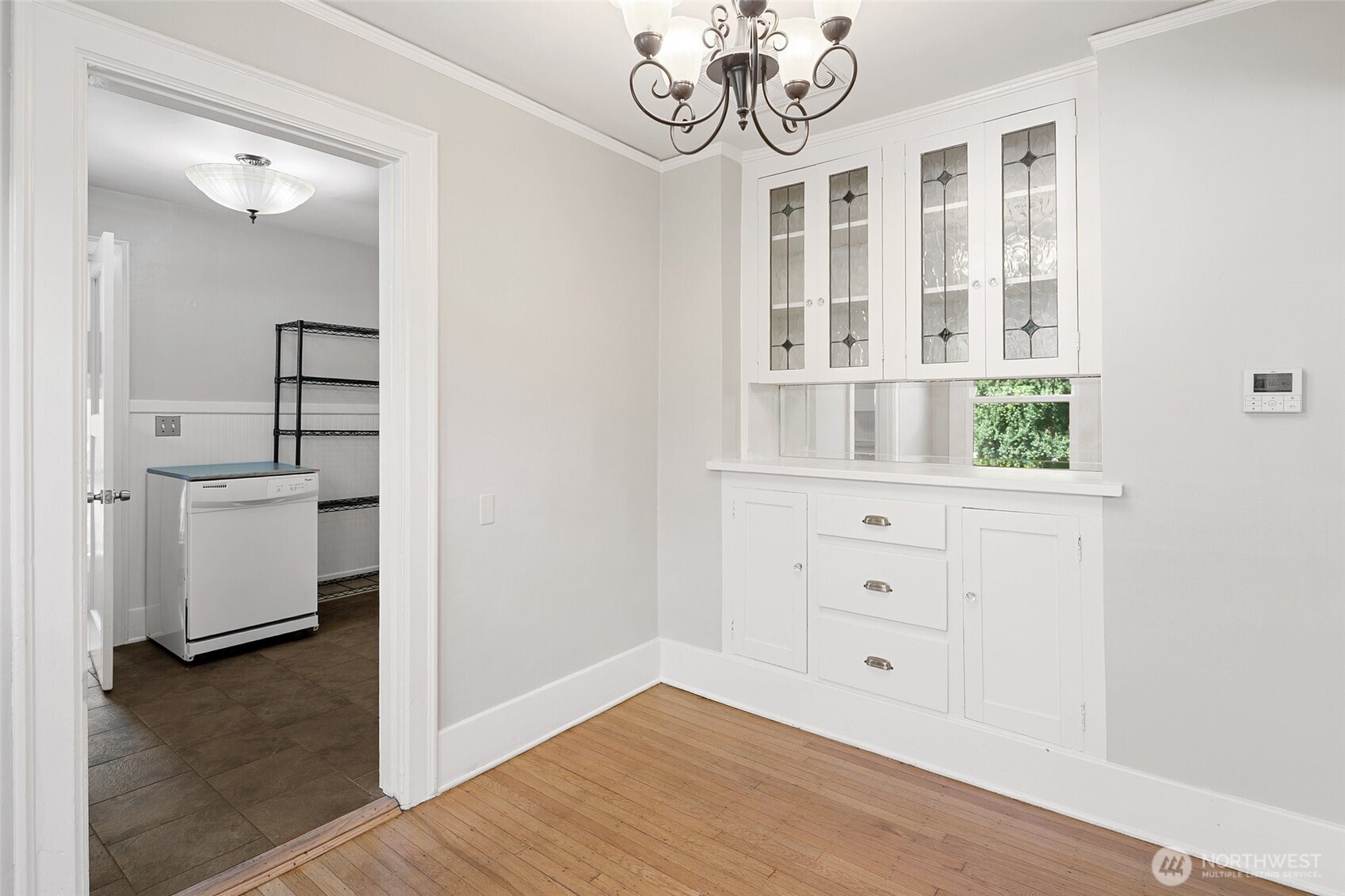 5718 25th Avenue Northeast Seattle, WA 98105 - Photo 22 of 40