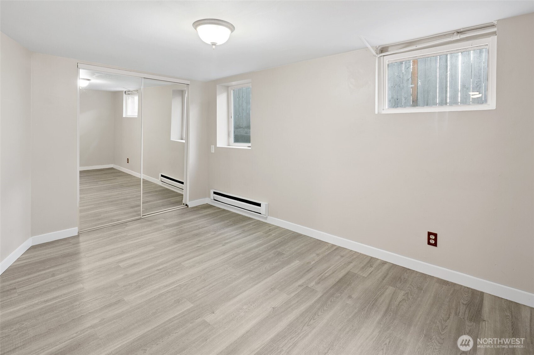 5718 25th Avenue Northeast Seattle, WA 98105 - Photo 34 of 40