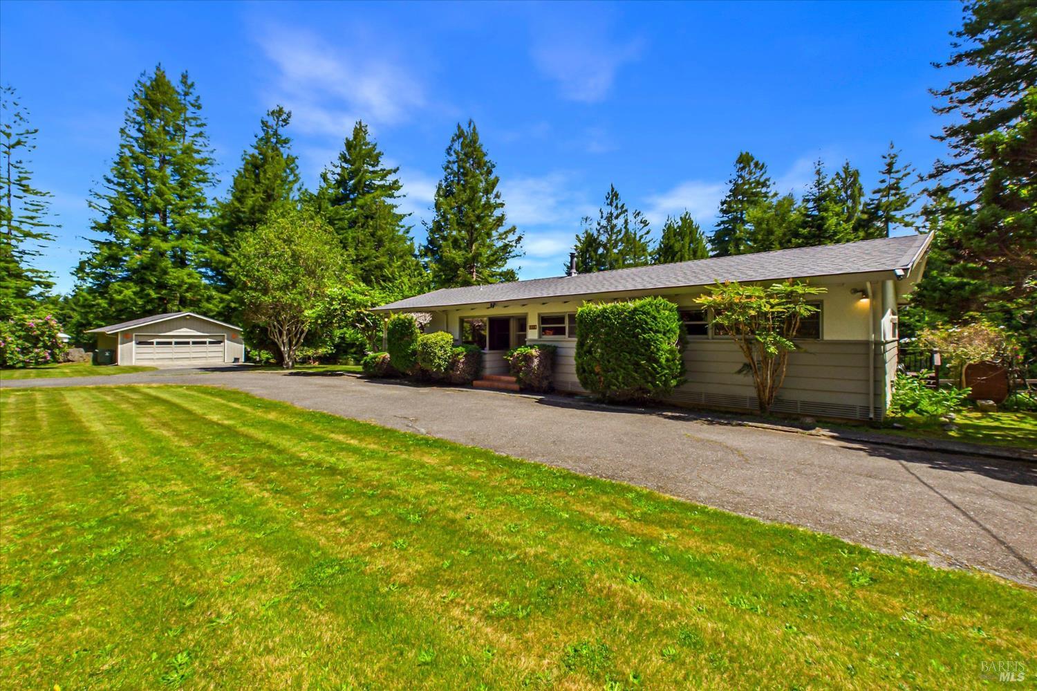 4281 Mitchell Road Eureka, CA 95503 - Photo 1 of 72