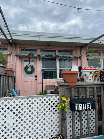$3,200 | 1113 Oceanfront, Long Beach, NY 11561