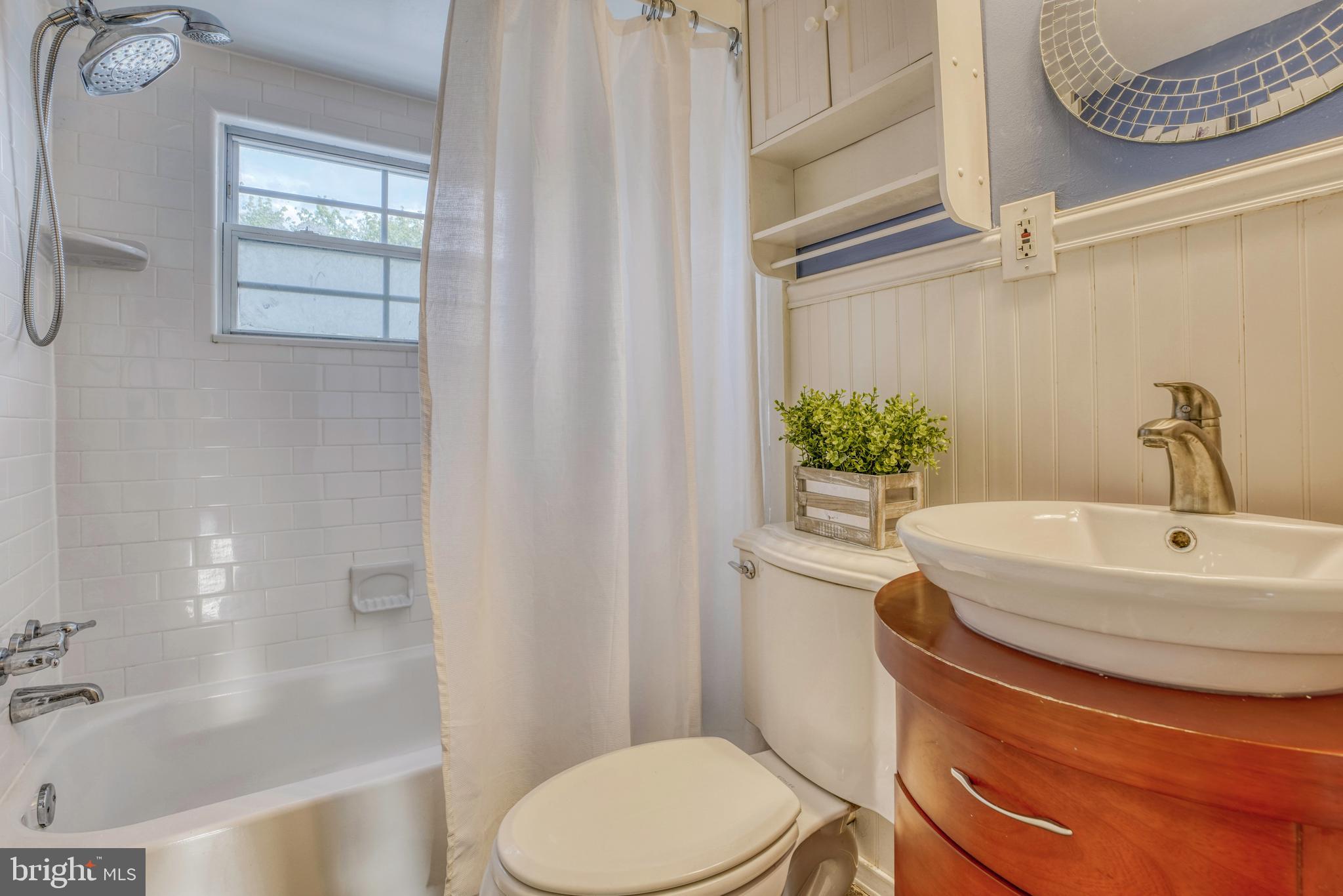 8071 Wallace Road Baltimore, MD 21222 - Photo 24 of 33