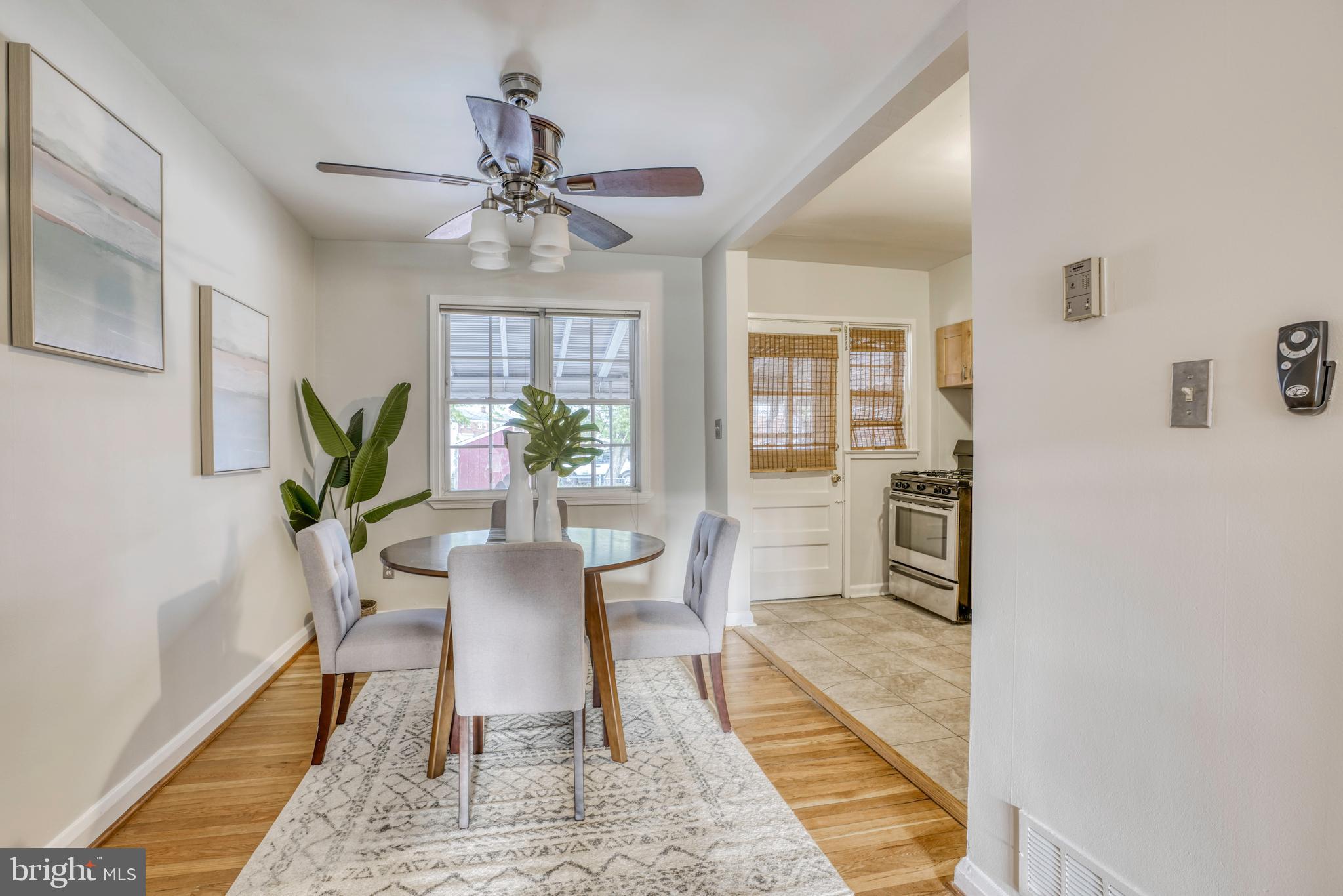 8071 Wallace Road Baltimore, MD 21222 - Photo 7 of 33 Dining Room