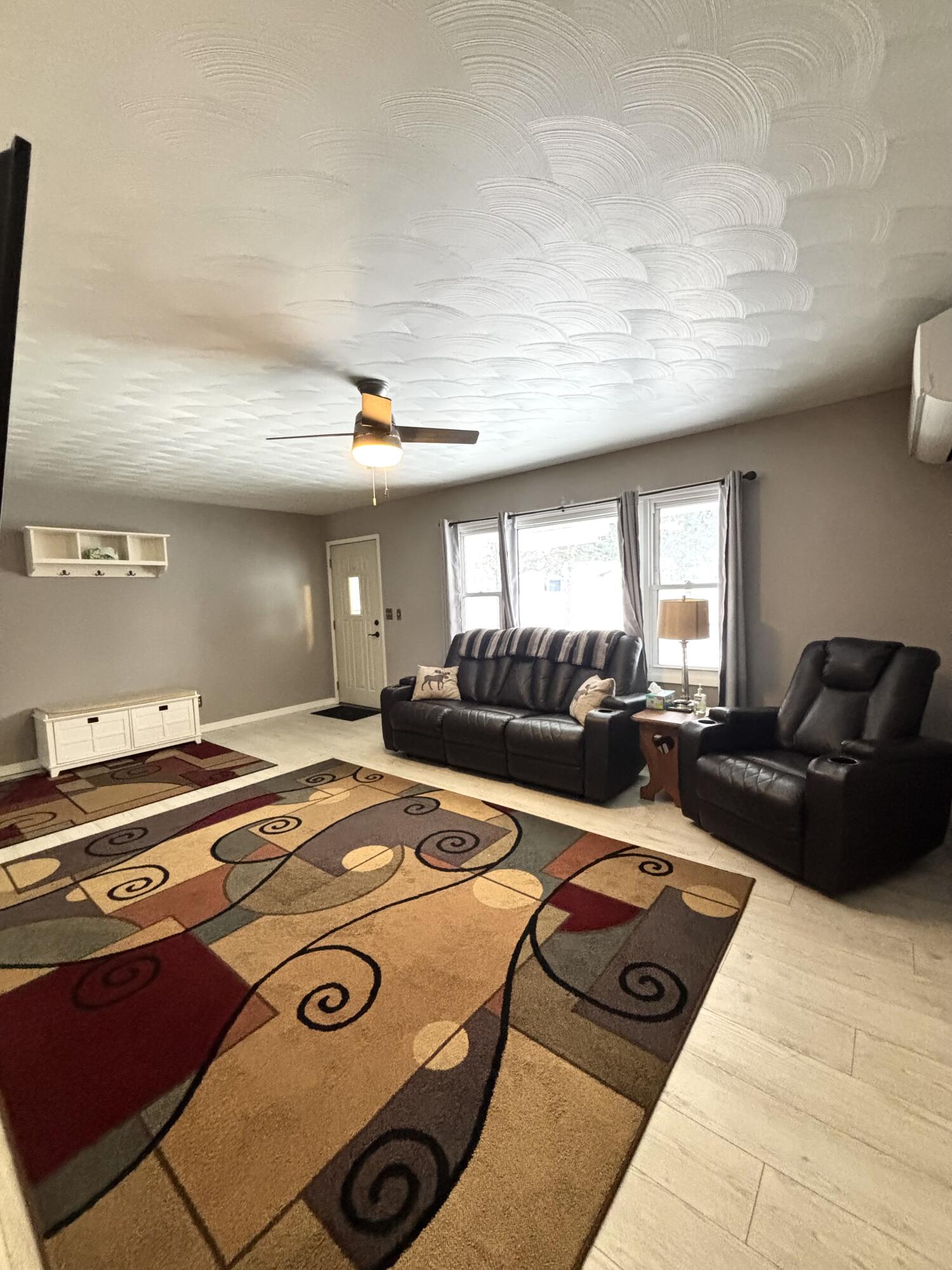 3975 Mc Arthur Road Jackson, MI 49203 - Photo 4 of 18 IMG_0066