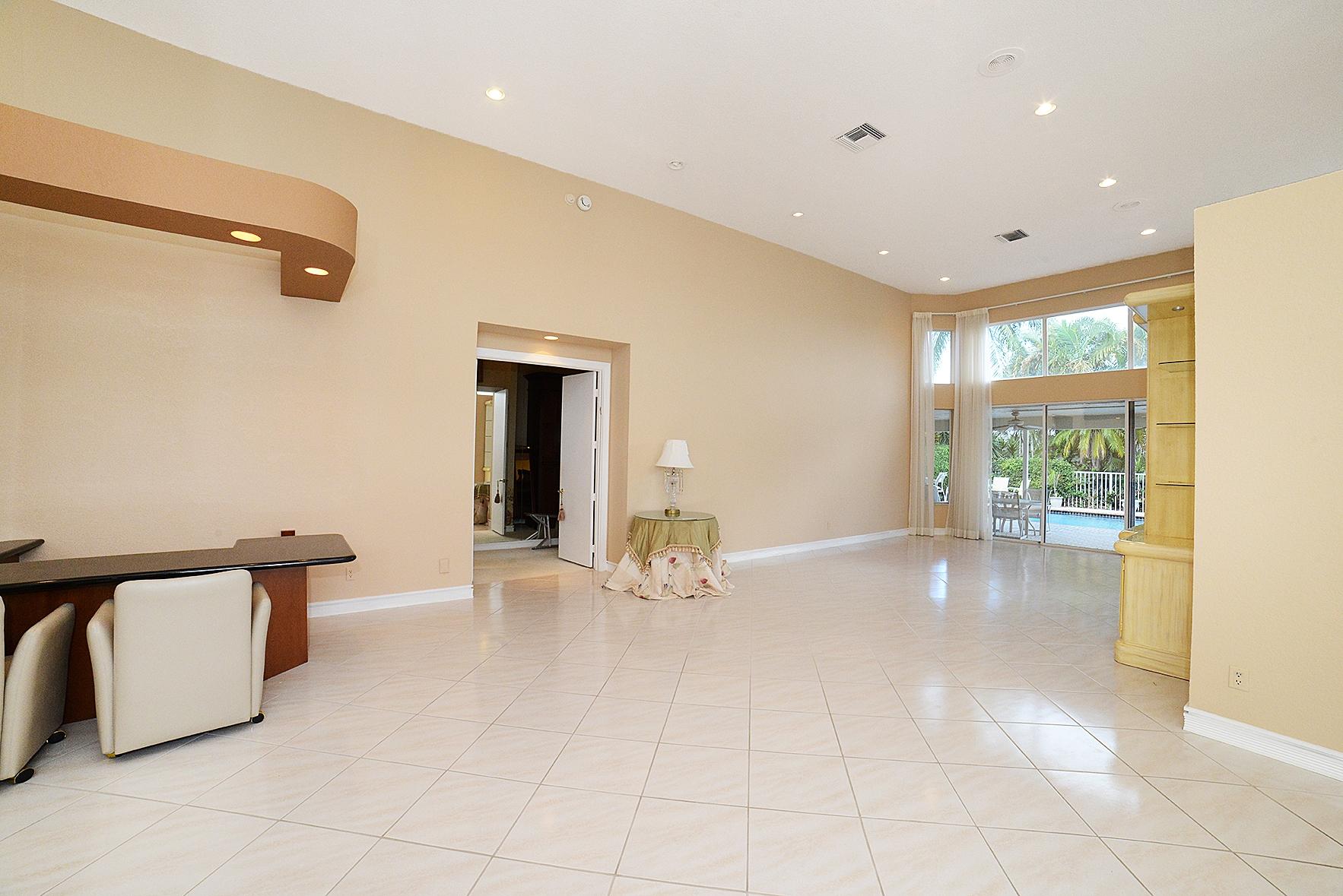 17209 Huntington Park Way Boca Raton, FL 33496 - Photo 4 of 29 DSC_8986A