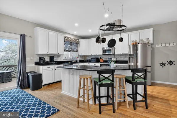 $845,000 | 5153 Ballycastle Circle, Alexandria, VA 22315