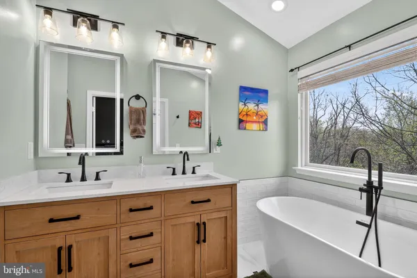 $845,000 | 5153 Ballycastle Circle, Alexandria, VA 22315