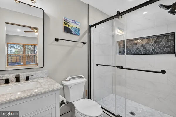 $845,000 | 5153 Ballycastle Circle, Alexandria, VA 22315