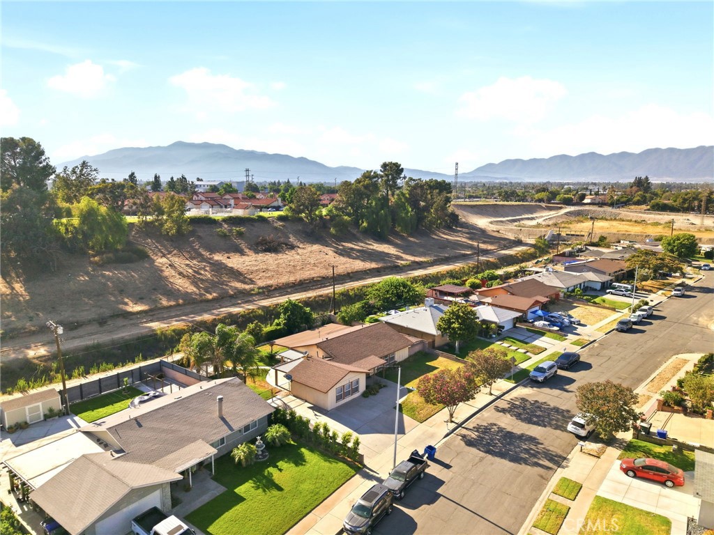 682 South Belden Street Rialto, CA 92376 - Photo 48 of 59