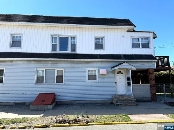 $2,000 | 47 Lester Street, Unit 1, Wallington, NJ 07057