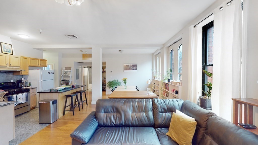 4-8 East Springfield Street Boston, MA 02118 - Photo 7 of 42 Gallery Image 7