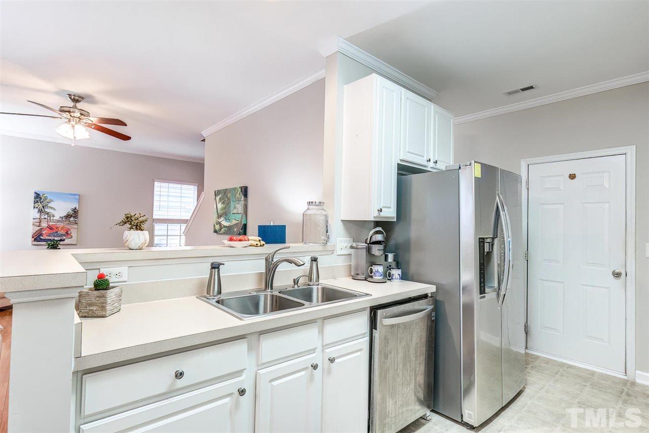 8408 Whisper Ridge Place Raleigh, NC 27613 - Photo 13 of 26