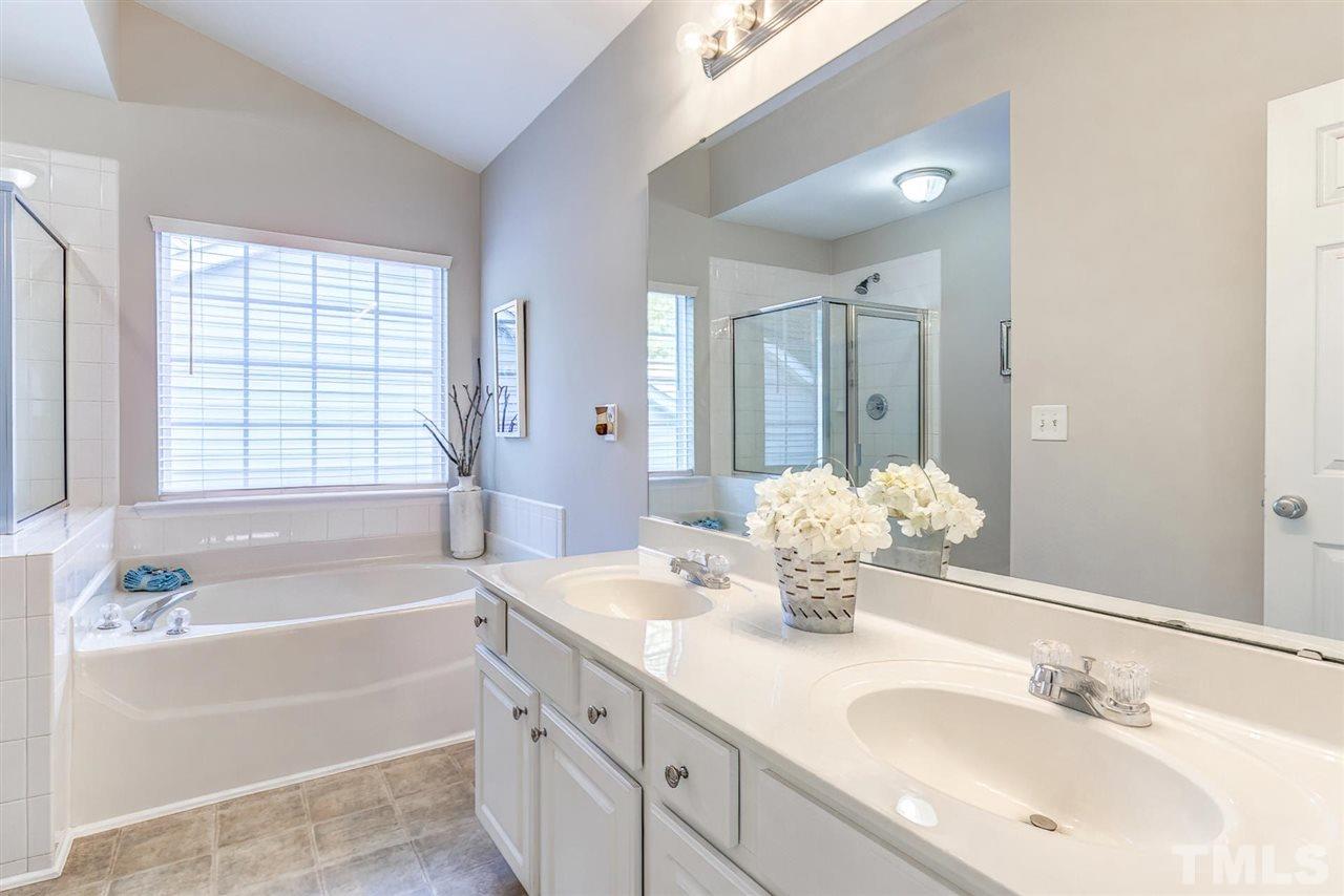 8408 Whisper Ridge Place Raleigh, NC 27613 - Photo 19 of 26