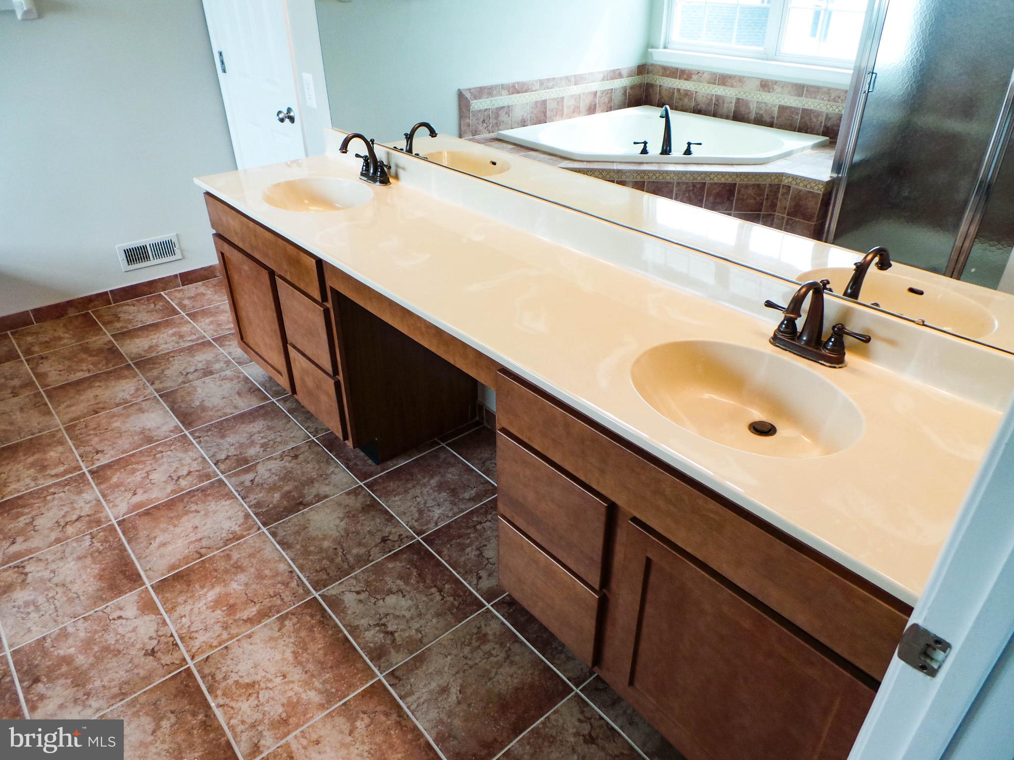 12 Box Turtle Lane Sicklerville, NJ 08081 - Photo 31 of 47 Gallery Image 31