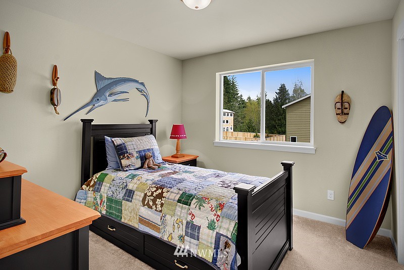 5607 Northeast 8th Street Renton, WA 98059 - Photo 12 of 15 Gallery Image 12