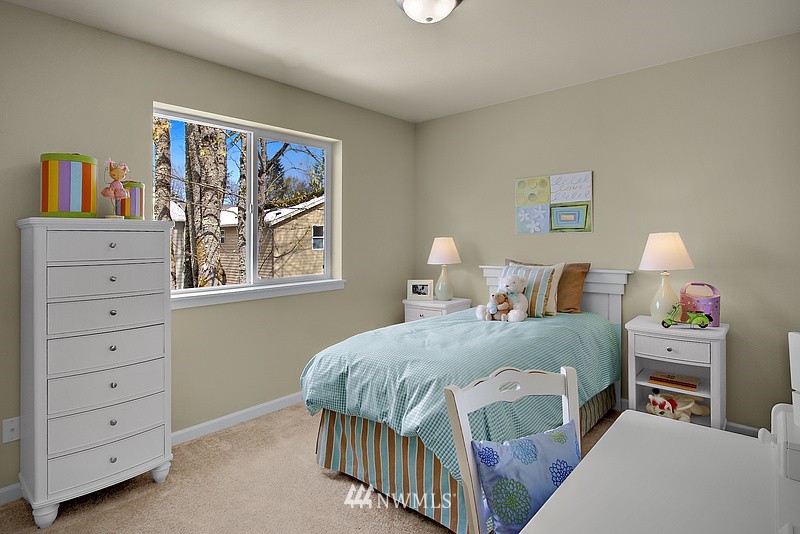 5607 Northeast 8th Street Renton, WA 98059 - Photo 13 of 15 Gallery Image 13
