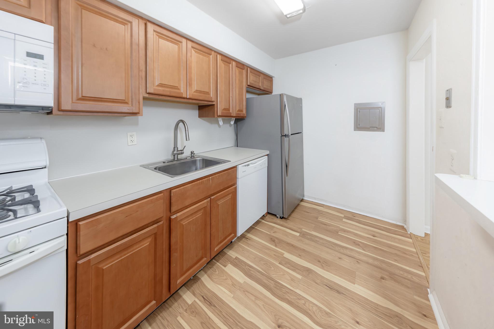 103 Cherry Parke Cherry Hill, NJ 08002 - Photo 9 of 14