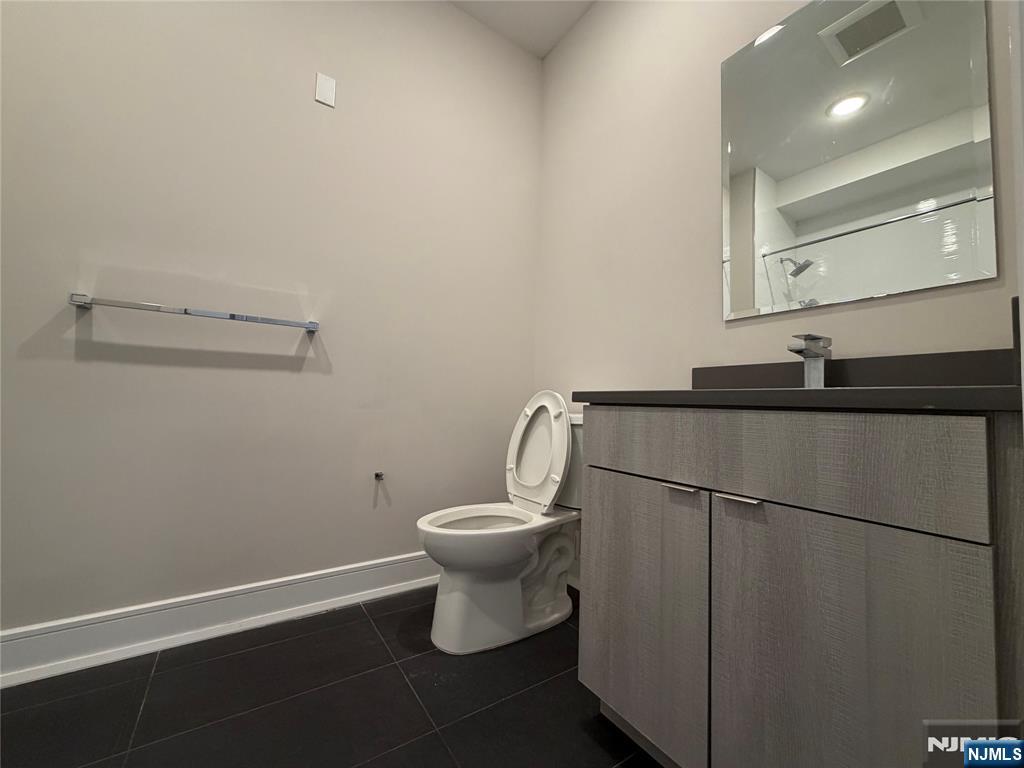 470 Main Street, Unit 604 Fort Lee, NJ 07024 - Photo 13 of 23