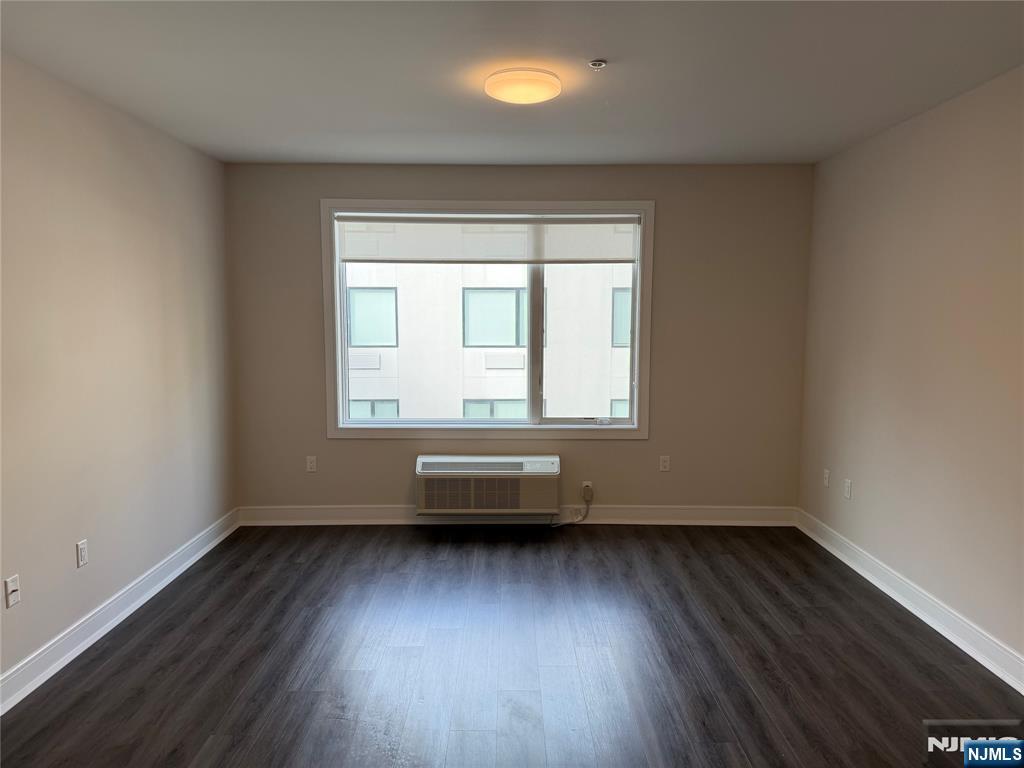 470 Main Street, Unit 604 Fort Lee, NJ 07024 - Photo 5 of 23