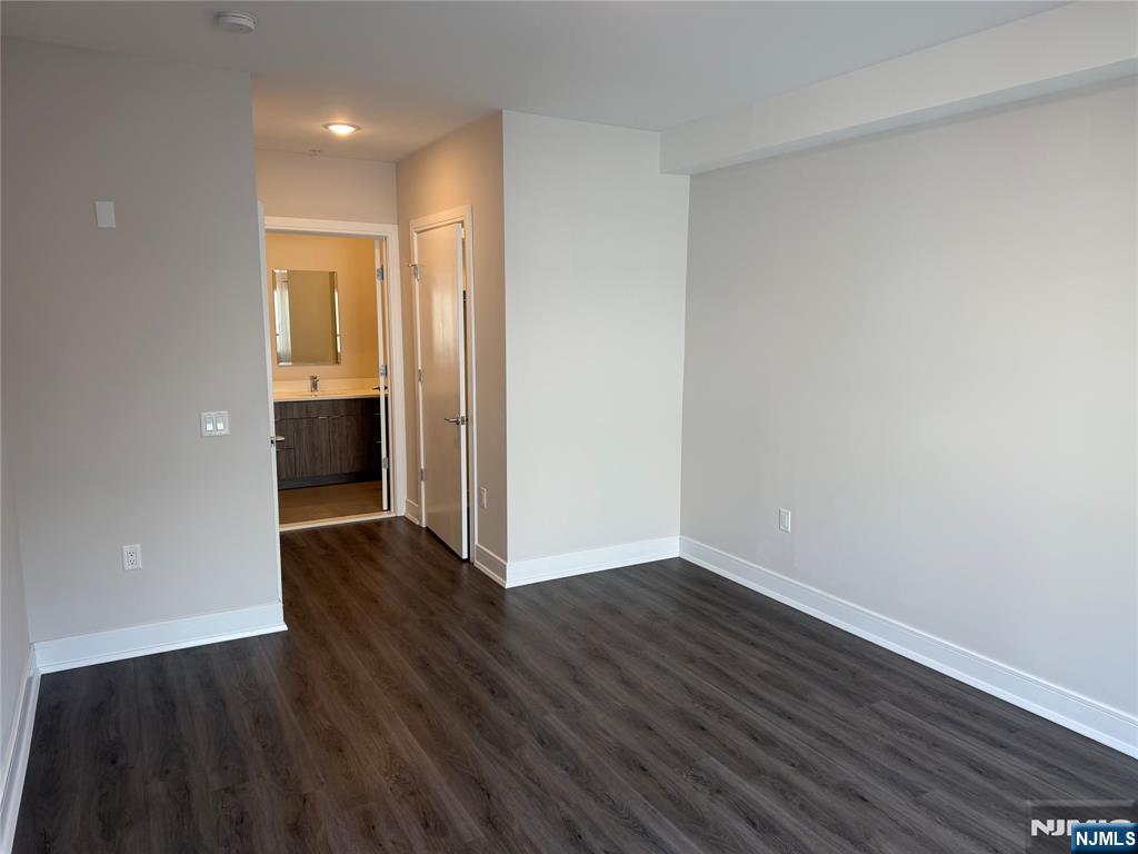 470 Main Street, Unit 604 Fort Lee, NJ 07024 - Photo 7 of 23