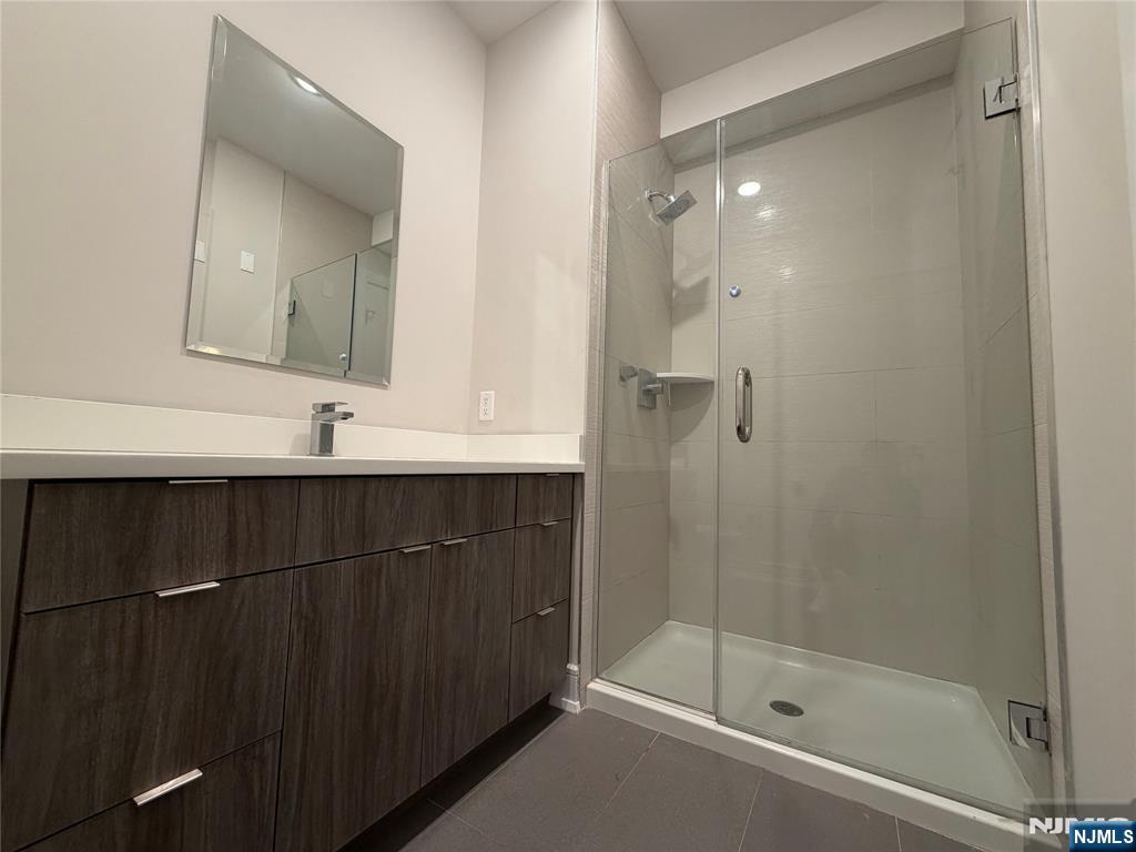 470 Main Street, Unit 604 Fort Lee, NJ 07024 - Photo 9 of 23