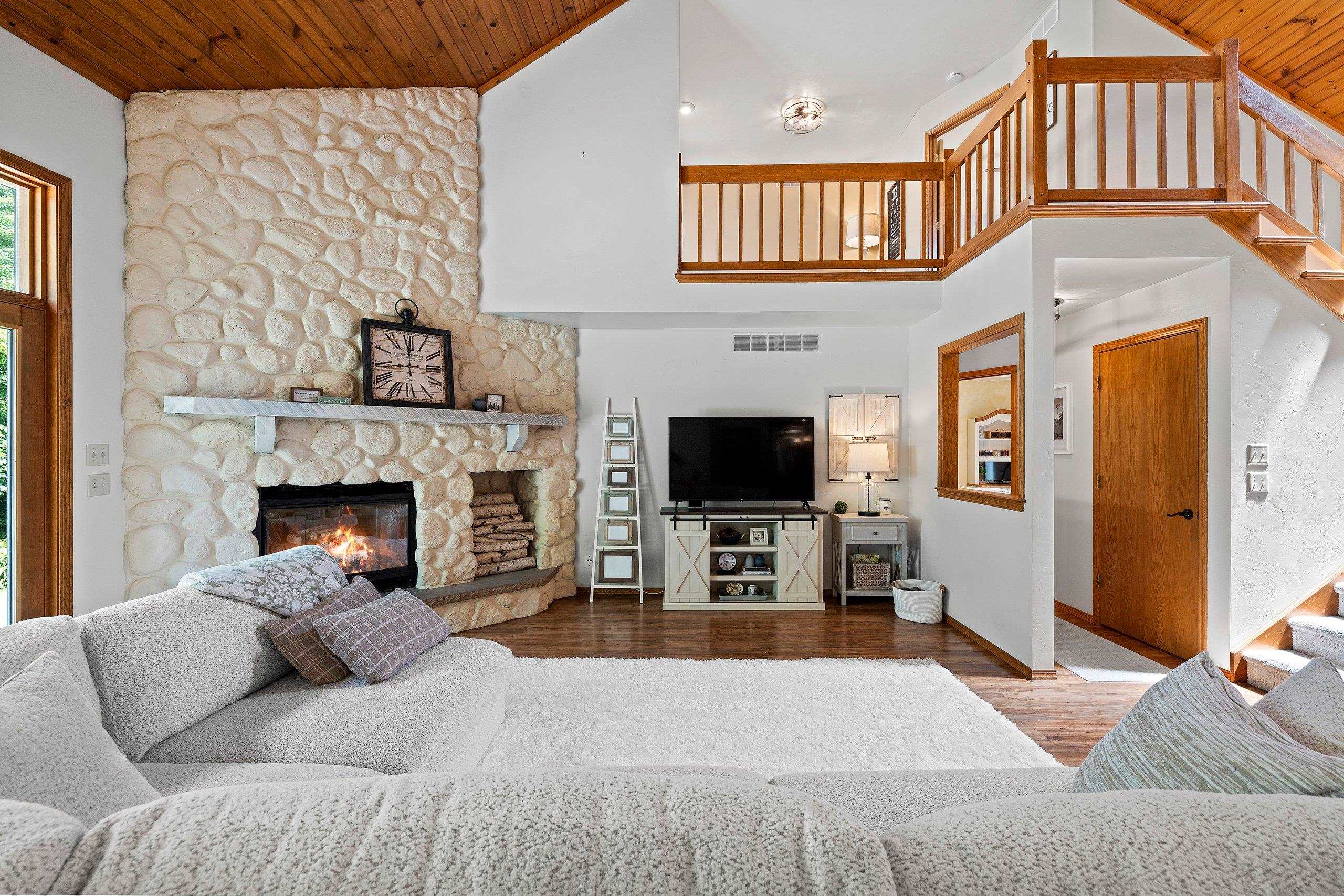 2841 Mayflower Road Green Bay, WI 54311 - Photo 5 of 70