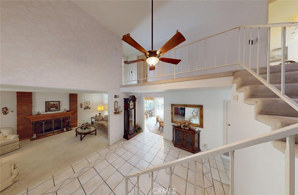 9901 Westhaven Circle Westminster, CA 92683 - Photo 18 of 41 a living room with furniture