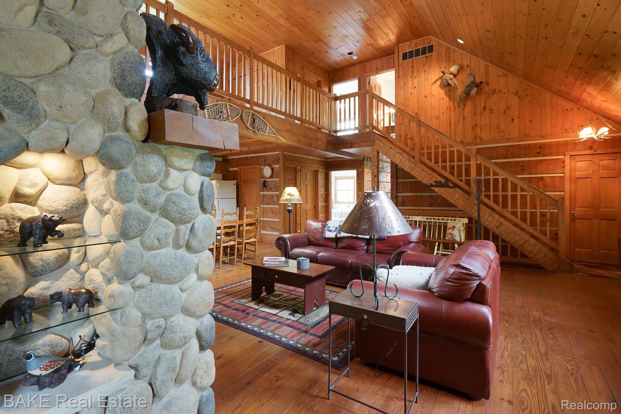 4324 North Lake Road Clarklake, MI 49234 - Photo 23 of 57 Family Room & Foyer