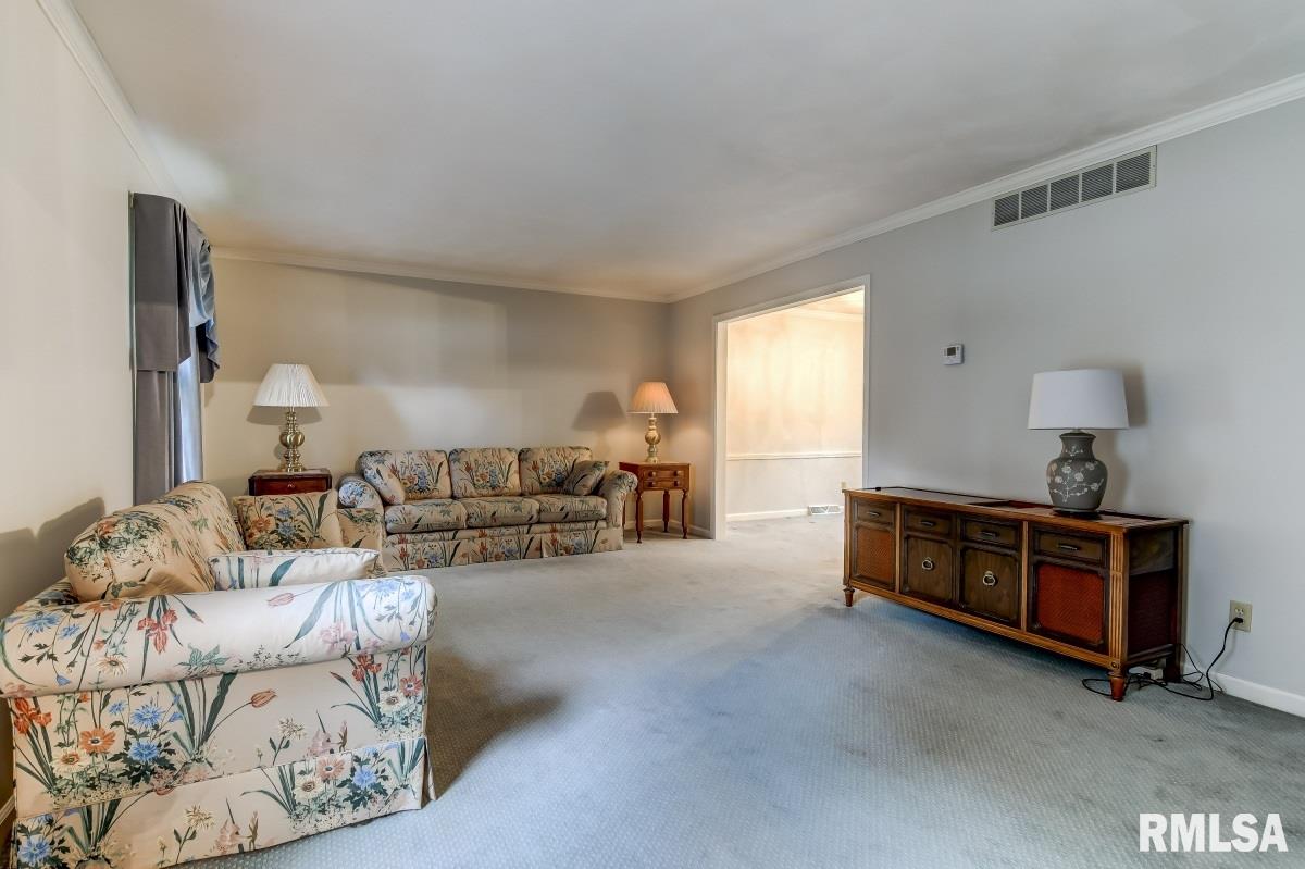 2917 Mill Point Court Springfield, IL 62704 - Photo 7 of 50 Gallery Image 7