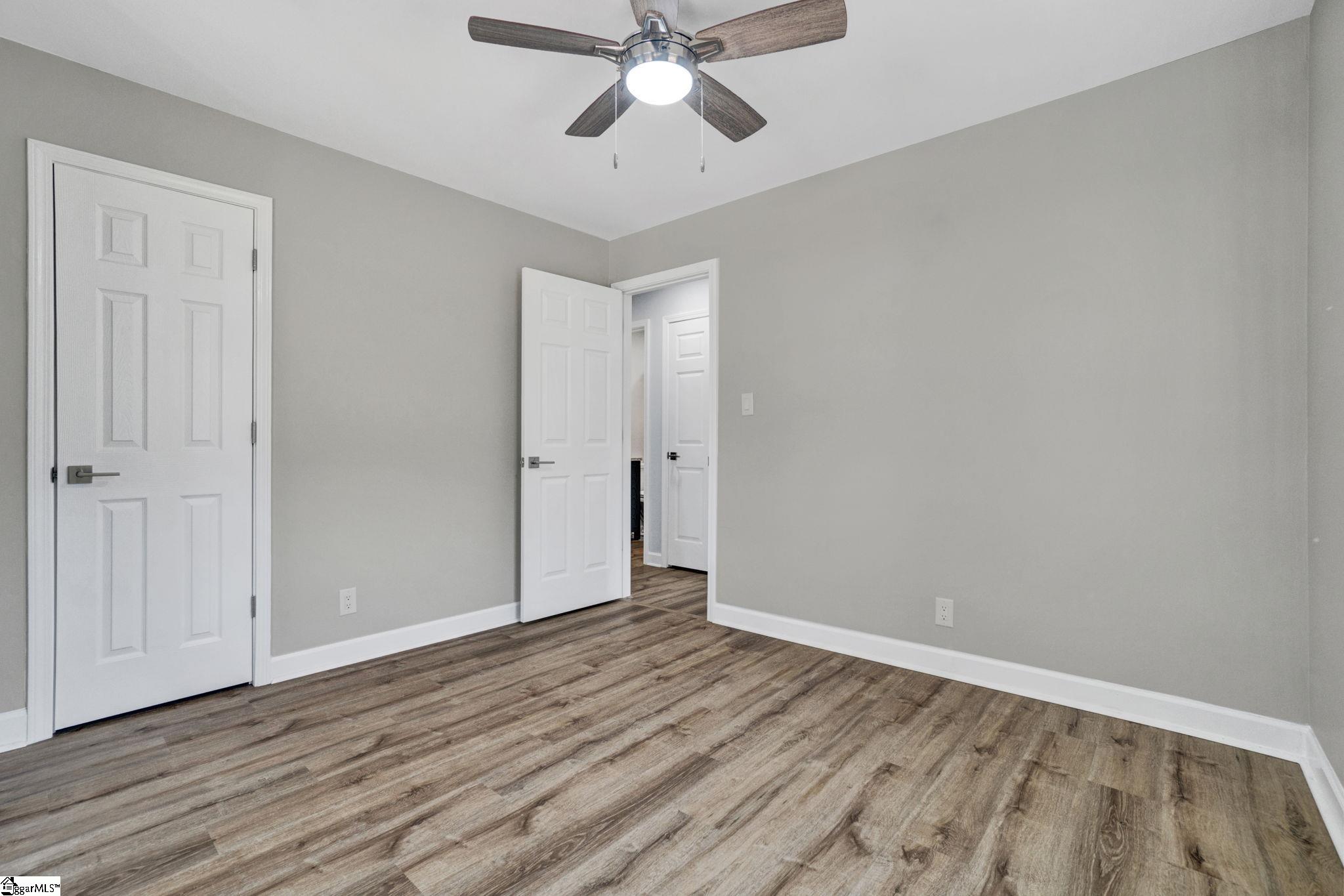 690 Cooper Bridge Road Fountain Inn, SC 29644 - Photo 22 of 37
