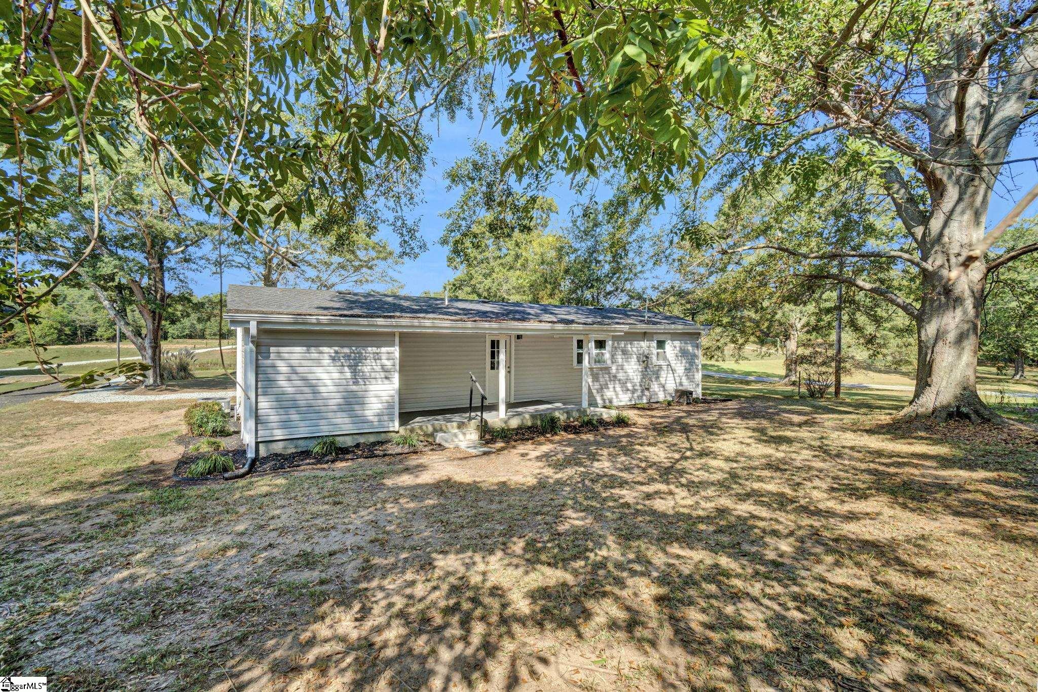 690 Cooper Bridge Road Fountain Inn, SC 29644 - Photo 32 of 37