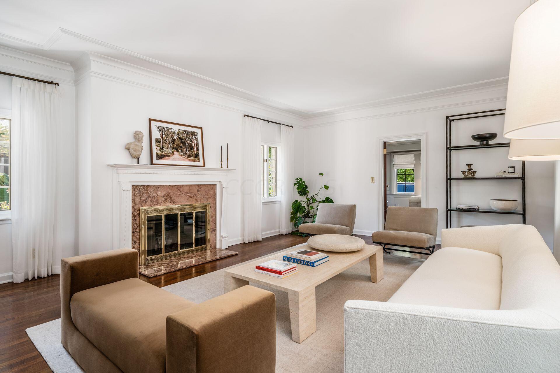 2249 Yorkshire Road Columbus, OH 43221 - Photo 11 of 59 011_ Rd Columbus OH 43221 USA