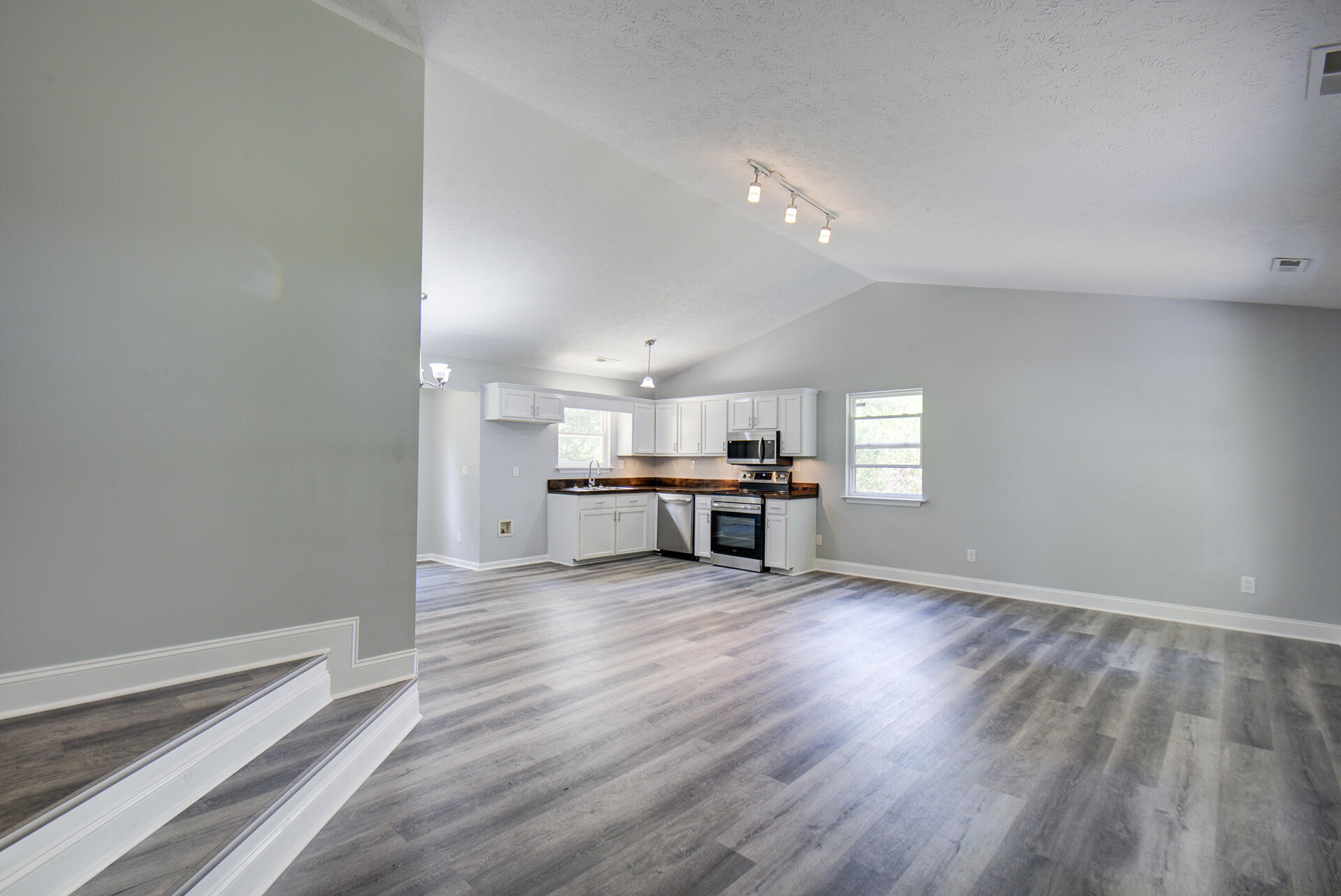 307 Ridgecrest Drive LaFayette, GA 30728 - Photo 2 of 29 KHP02 (11)