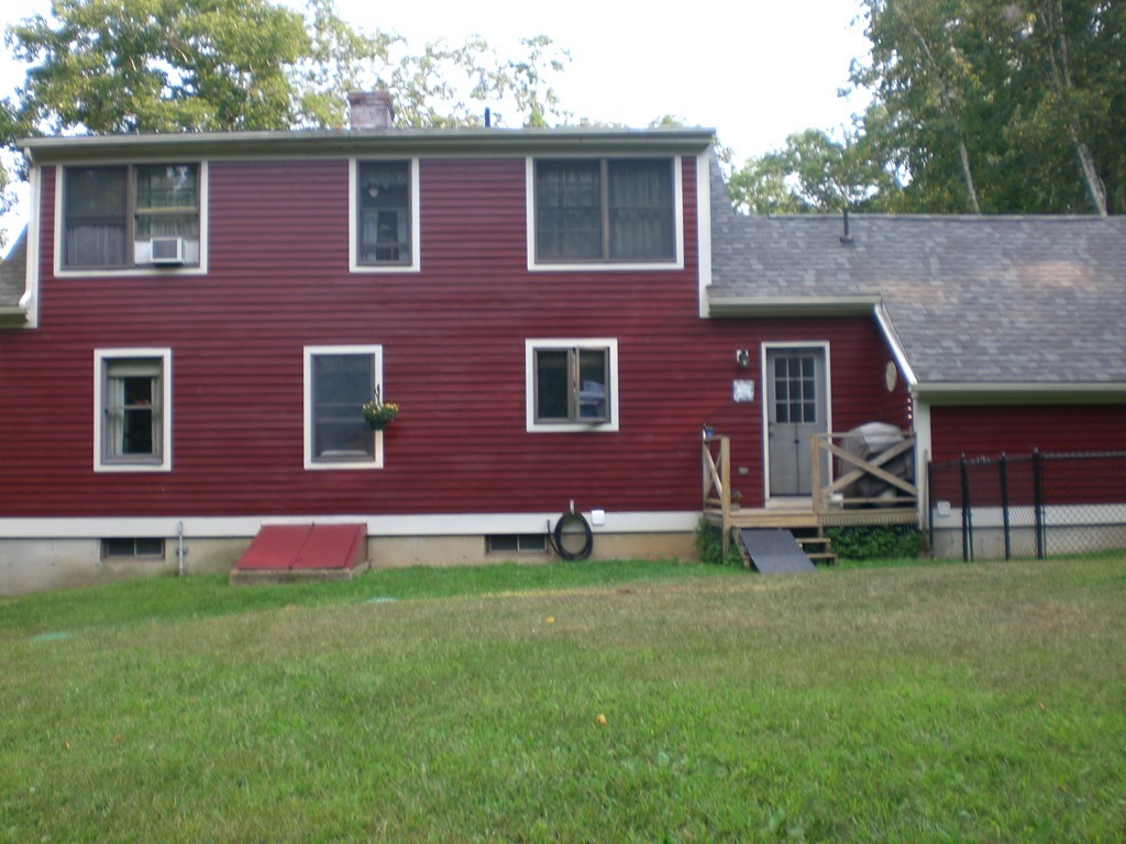 15 Town Farm Road Brookfield, MA 01506 - Photo 3 of 26 Gallery Image 3