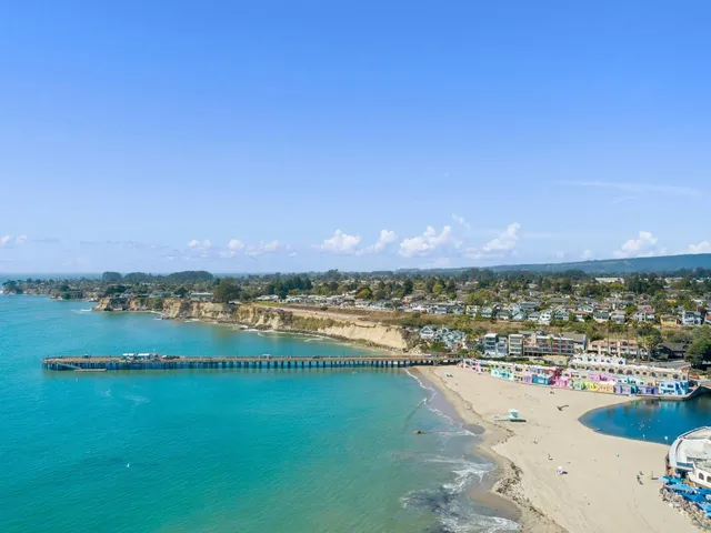 $2,650,000 | 208 Capitola Avenue, Capitola, CA 95010
