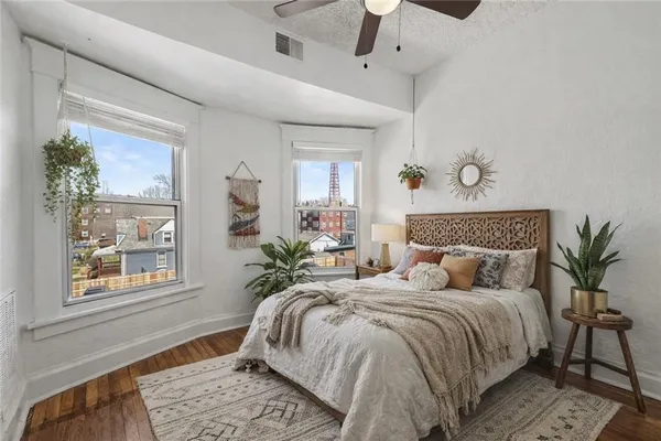 $1,575,000 | 3433 Central Street, Kansas City, MO 64111