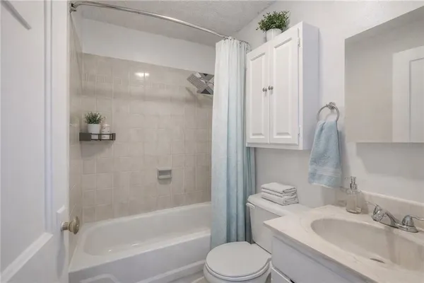 $1,575,000 | 3433 Central Street, Kansas City, MO 64111
