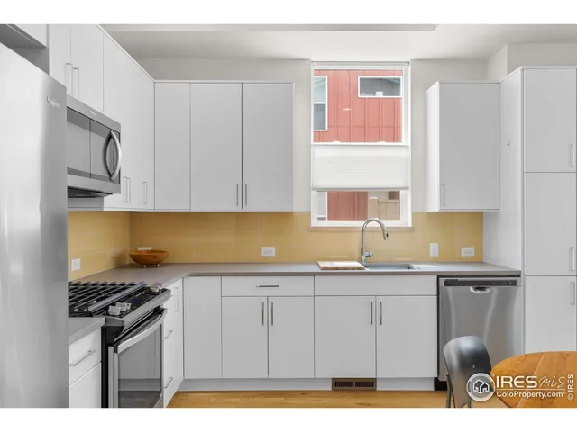 $600,000 | 876 Cimarron Drive, Unit B, Lafayette, CO 80026