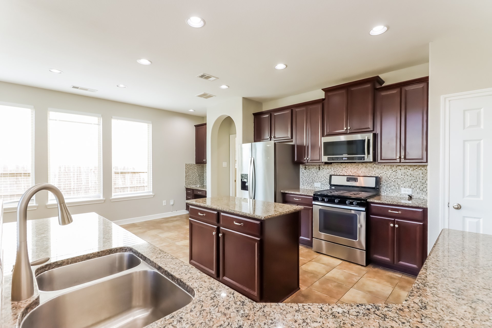 9743 Stratton Ridge Drive Richmond, TX 77406 - Photo 7 of 15 Gallery Image 7