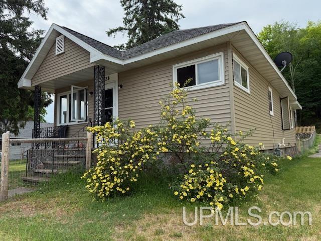1724 Ridge Street Niagara, WI 54151 - Photo 1 of 29