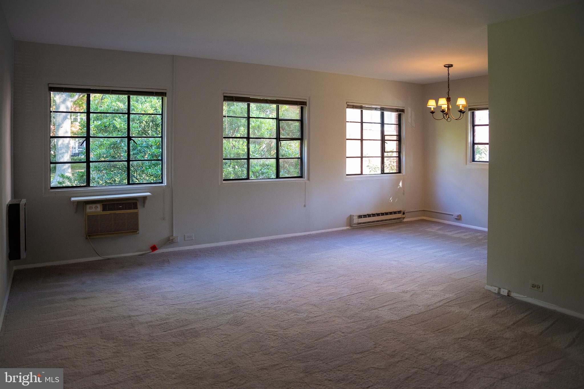 1612 Fitzgerald Lane Alexandria, VA 22302 - Photo 3 of 20