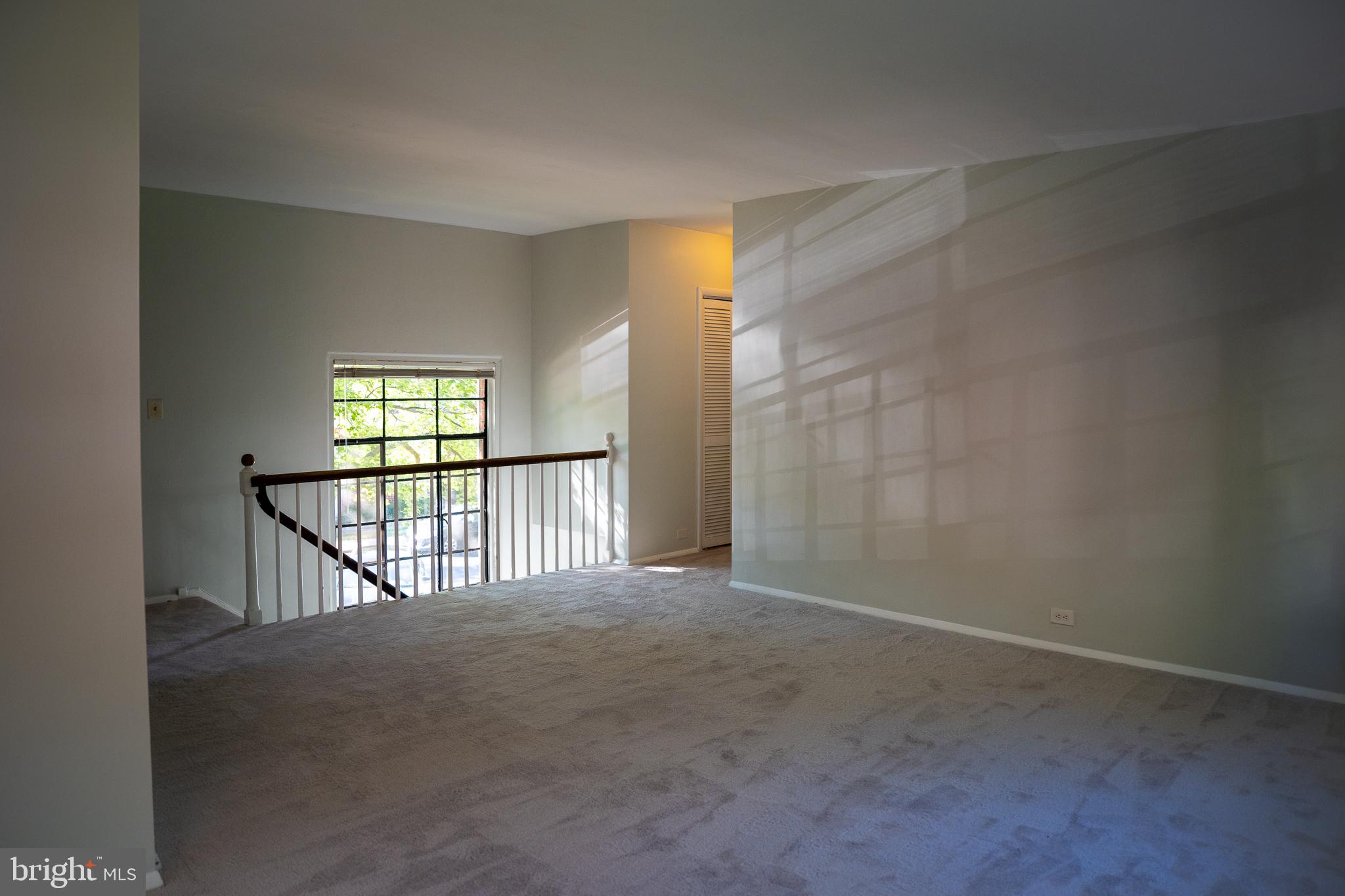 1612 Fitzgerald Lane Alexandria, VA 22302 - Photo 4 of 20