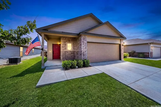 $1,695 | 10918 Airmen Drive, Converse, TX 78109